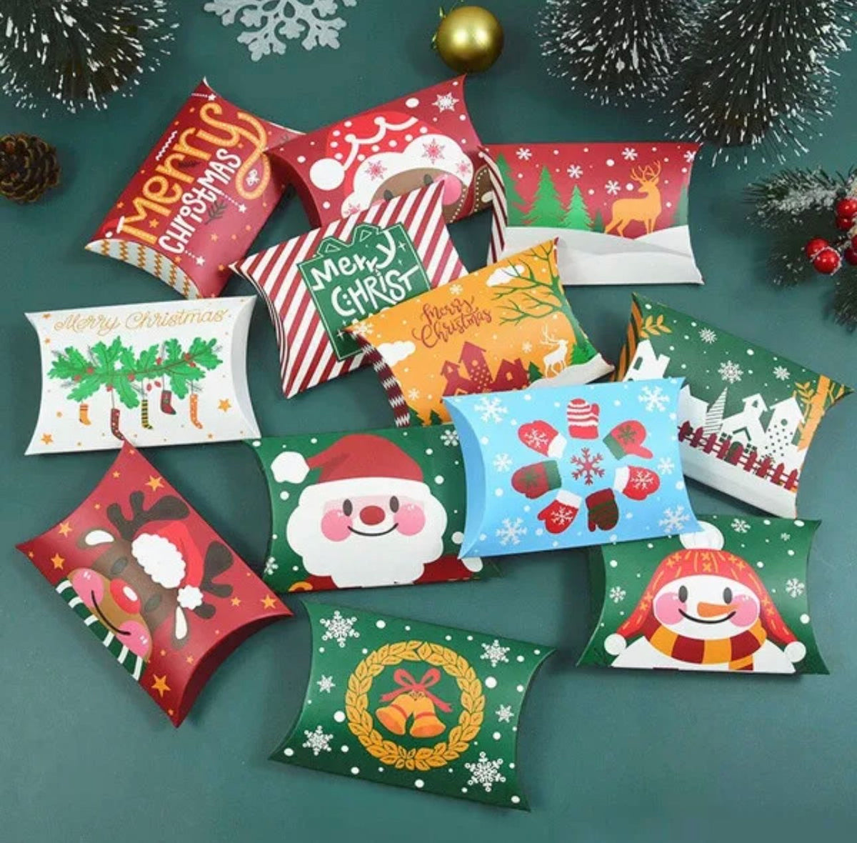Christmas Pillow Boxes - 12 Pack