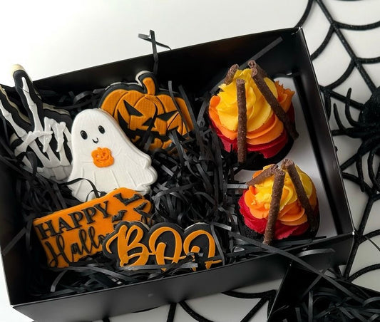Clear Lid Deep Box With Black Haunted House Halloween Sleeve - 24 x 16 x 8 cm