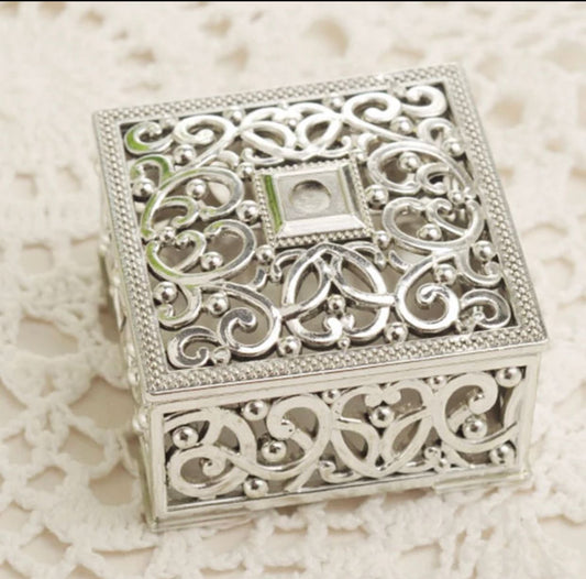 Square Gold/Silver favour box