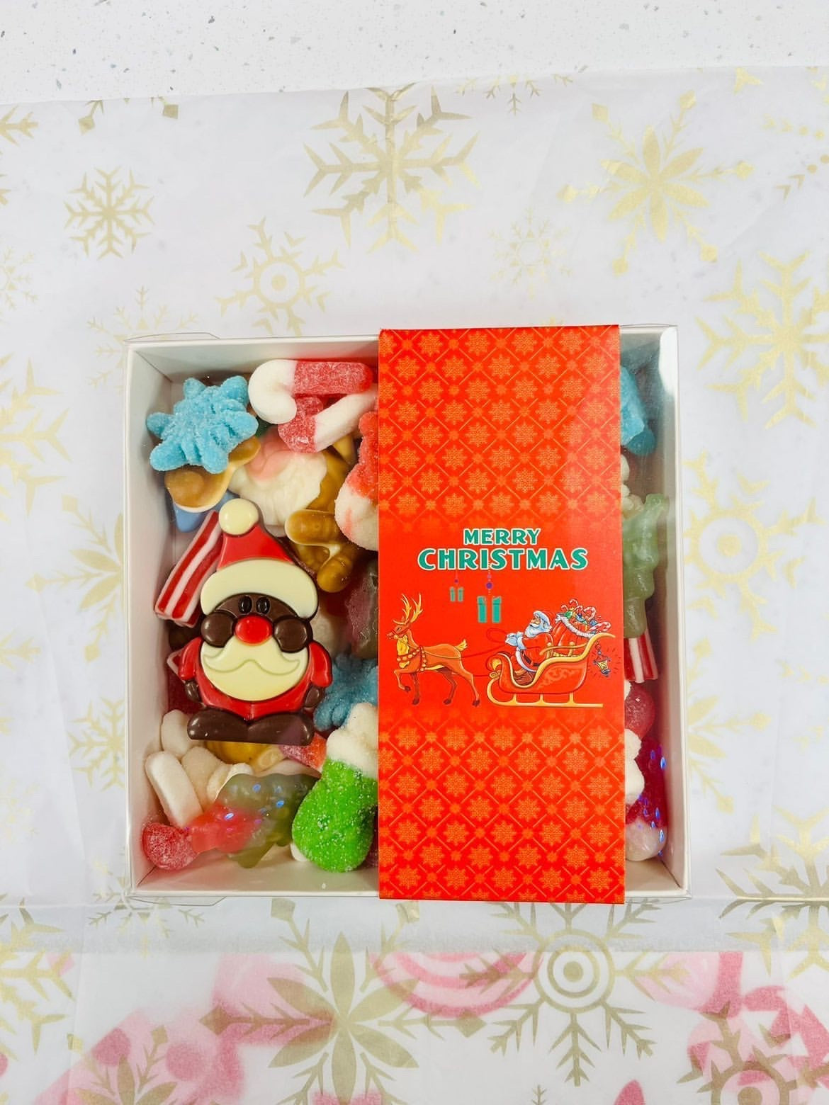 Clear Lid Box with Red Christmas Sleeve - 15 x 15 x 3.5cm