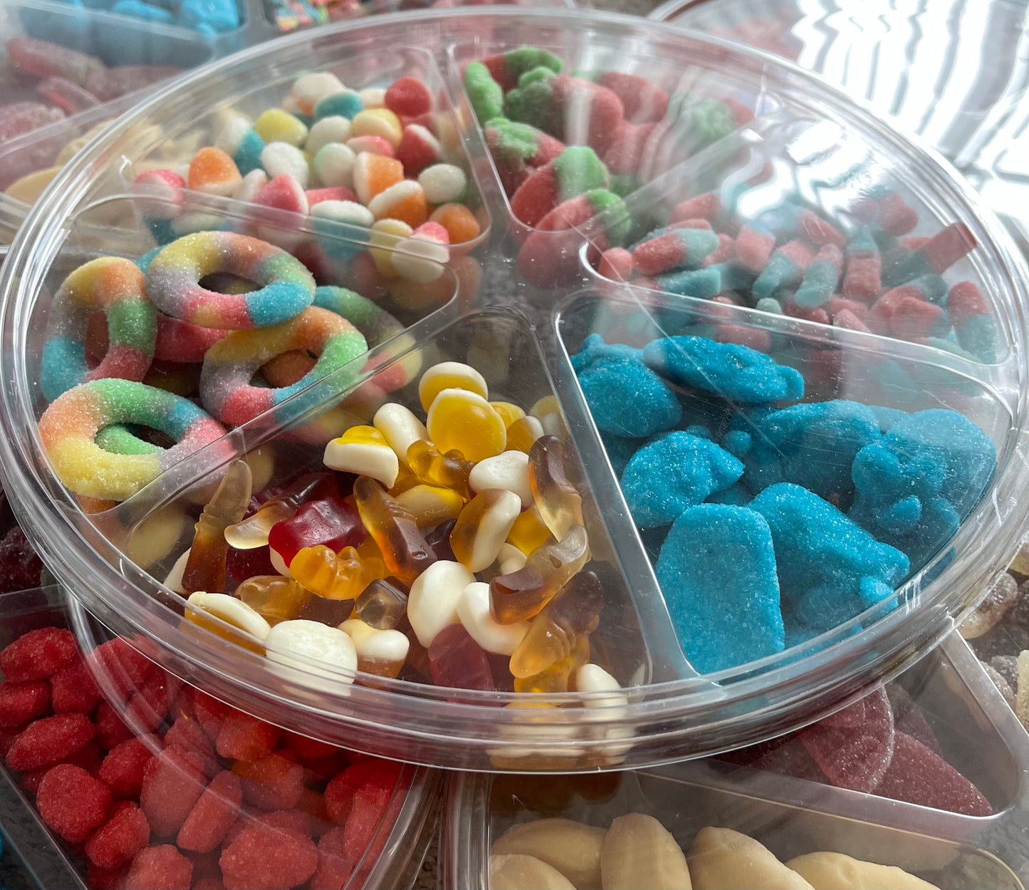 Clear 6 Section Platter Tray With Flat Lid