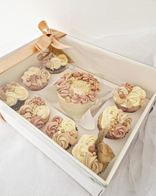 PRE-ORDER - Clear Lid Bento Box With 8 Hold Cupcake Insert - 33 x 22.5 x 12.5cm - Enhanced Height