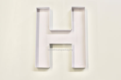 Empty letter ‘H’