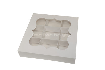 Empty White Boxes with Inserts-18 x 18 x 3.5cm