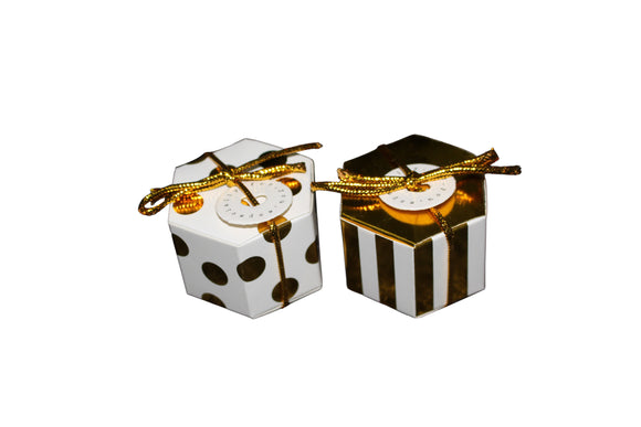 Small hexagon favour boxes with ‘specially for you’ tags