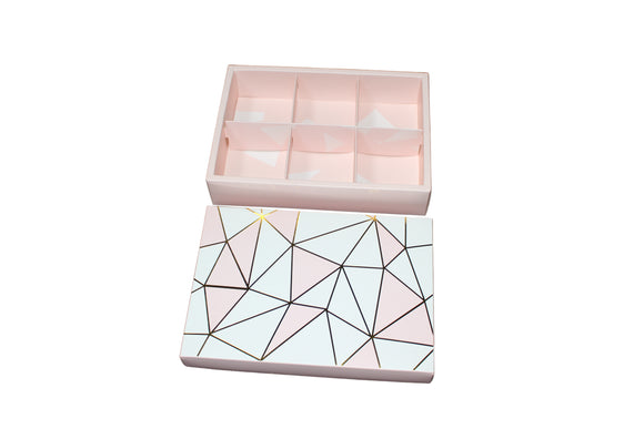 Pink 6 grid section box with lid - 24 x 17 x 5.2cm