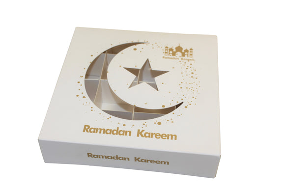 White & Gold Ramadan Kareem Boxes - 15x15x3.5cm