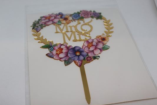 Mr & Mrs cake topper
