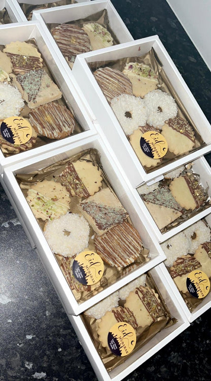 Clear Lid Border Boxes - 17x12x3.5cm