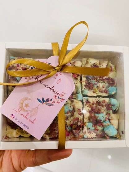 Clear Lid Pink Border Box - 12x9x3.5cm