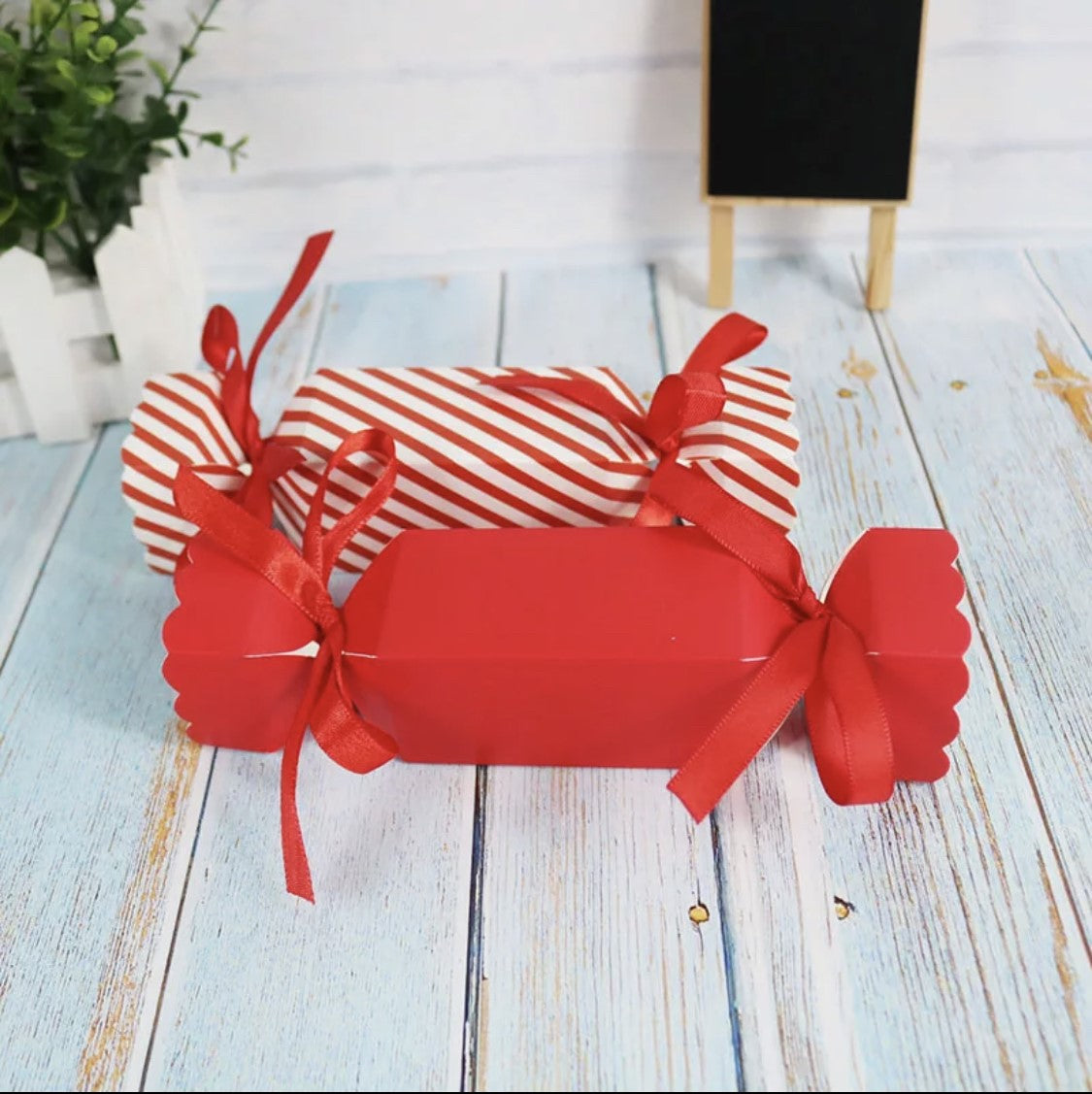 Cracker Favour Box